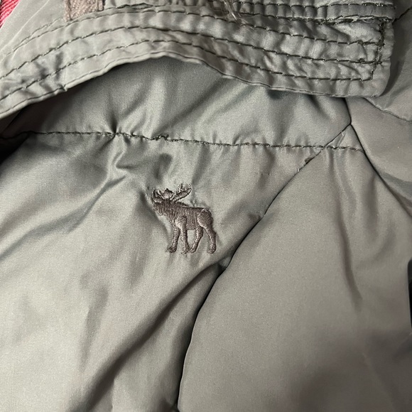 Abercrombie & Fitch Puffer Jacket - Picture 4 of 7